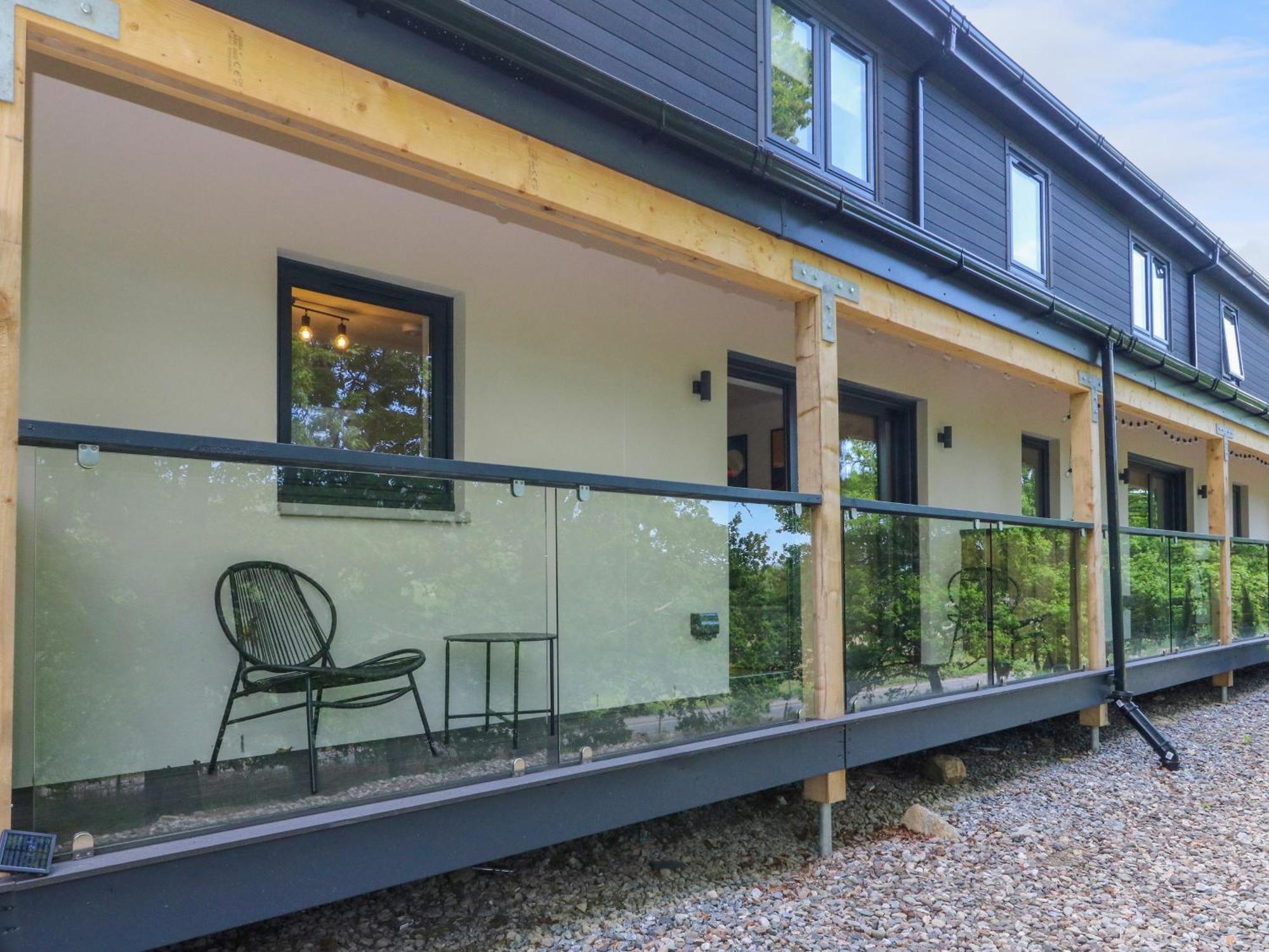 Oakbank Mews *